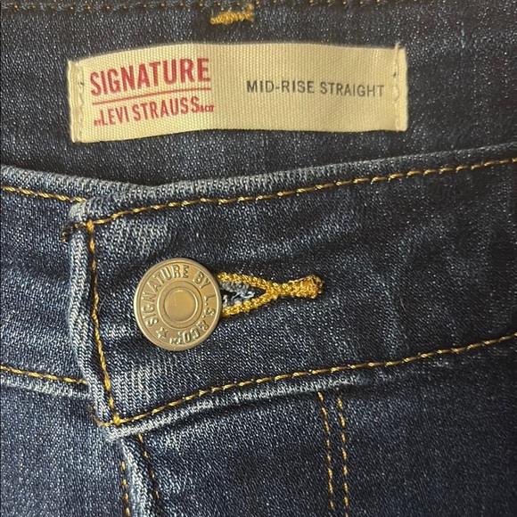 Levi Strauss - Picture 6 of 8